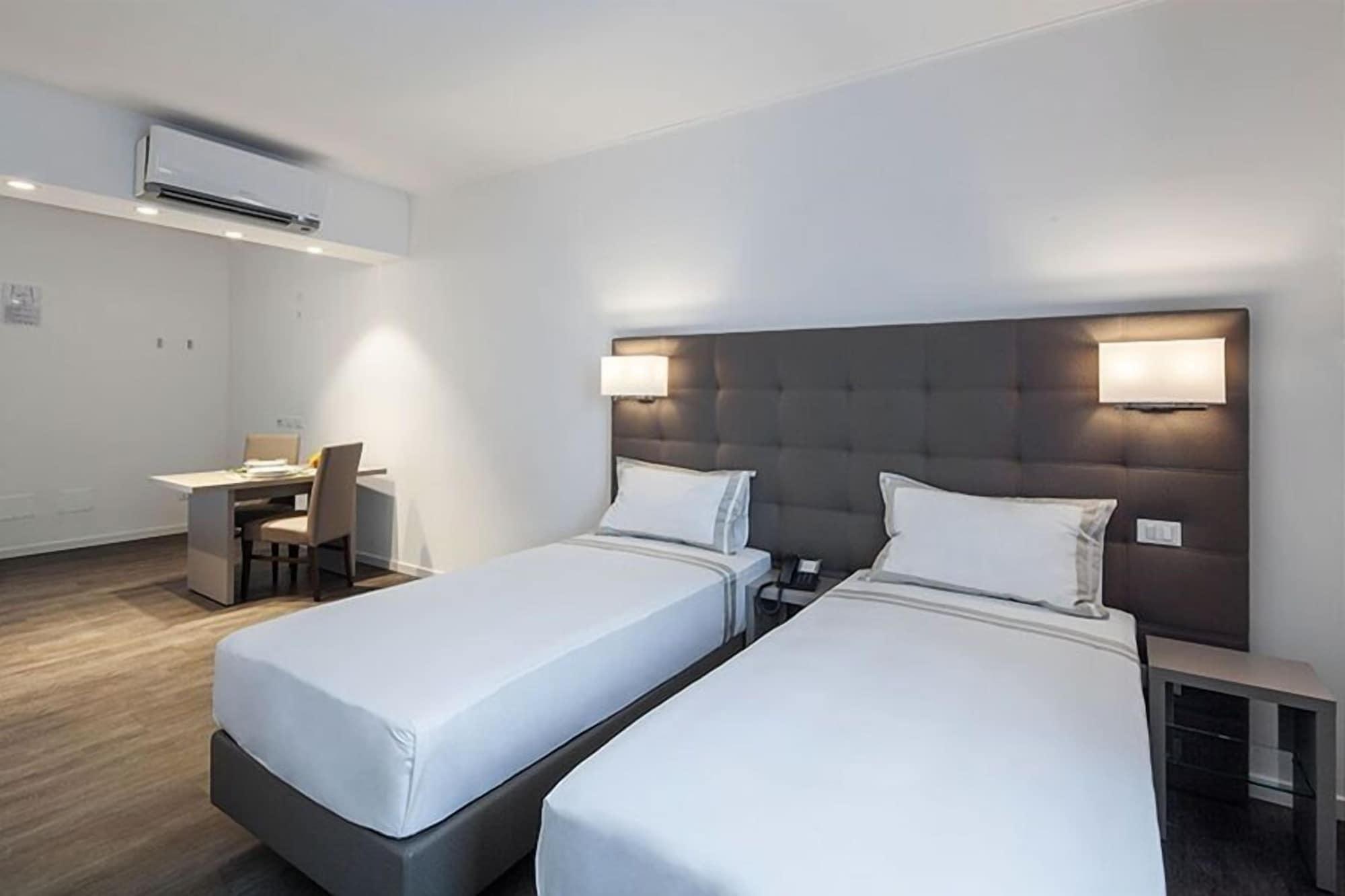 Hotel Studio Inn Centrale & Milano Urban Padel Dış mekan fotoğraf