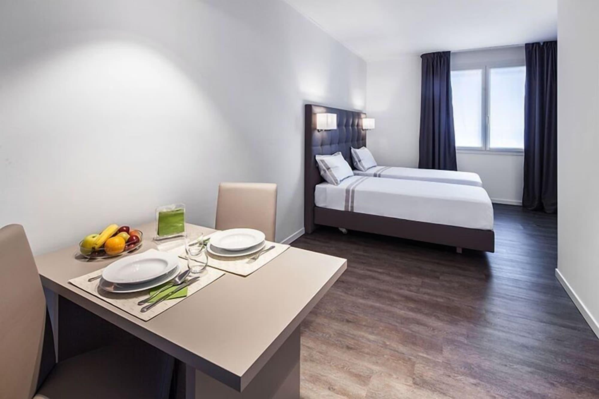 Hotel Studio Inn Centrale & Milano Urban Padel Dış mekan fotoğraf