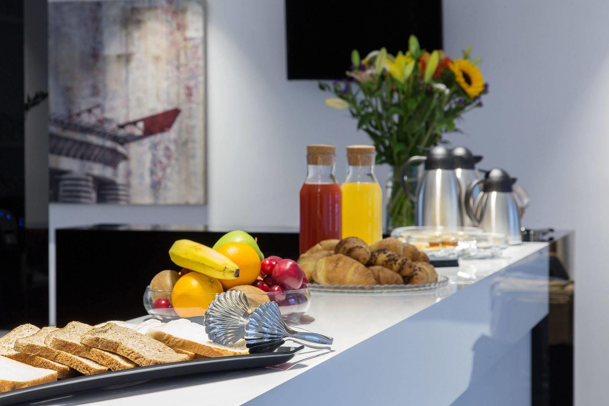Hotel Studio Inn Centrale & Milano Urban Padel Dış mekan fotoğraf